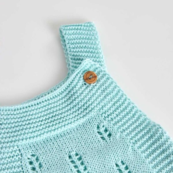 Mono de bebe tejido a mano de 1 a 6 meses