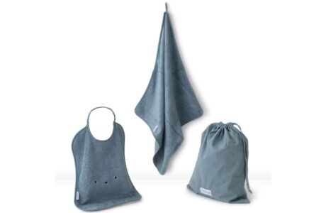 Set guardería toalla + babero + bolsa cordón rizo Bamboom