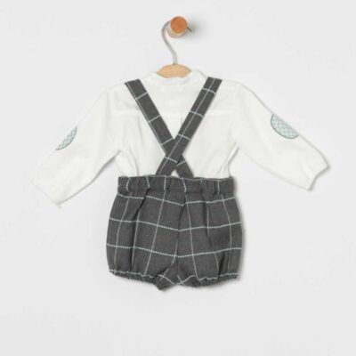 Este encantador conjunto para bebé de camisa cruda con blomer Coco Acqua es una prenda con encanto clásico y un diseño práctico.