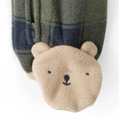 Pijama enterizo de polar verde con diseño buffalo Carter's