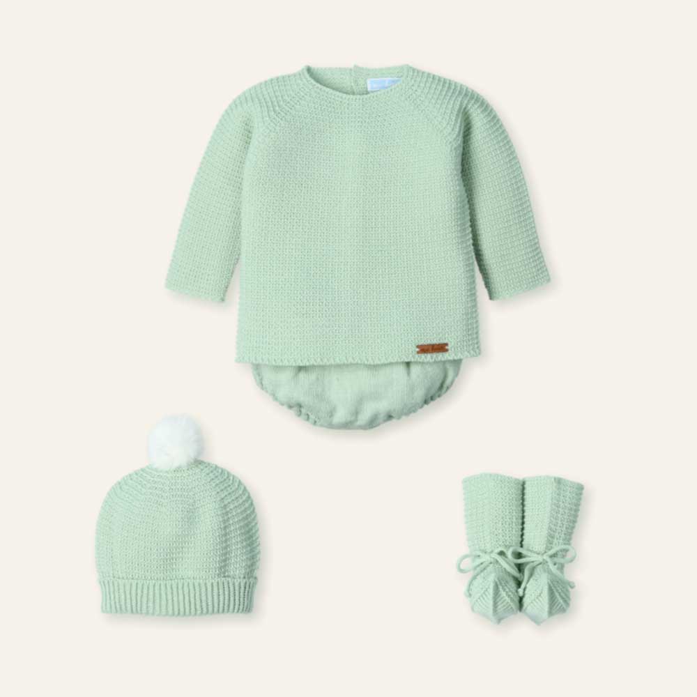 Traje 4 piezas corto culotte gorro y patucos sin costura Mac Ilusión