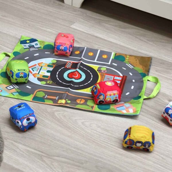 Circuito de coches textil para bebé KioKids