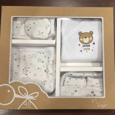 Conjunto camiseta cruzada, polaina, babero, gorro y manopla Super-Cute Yerge