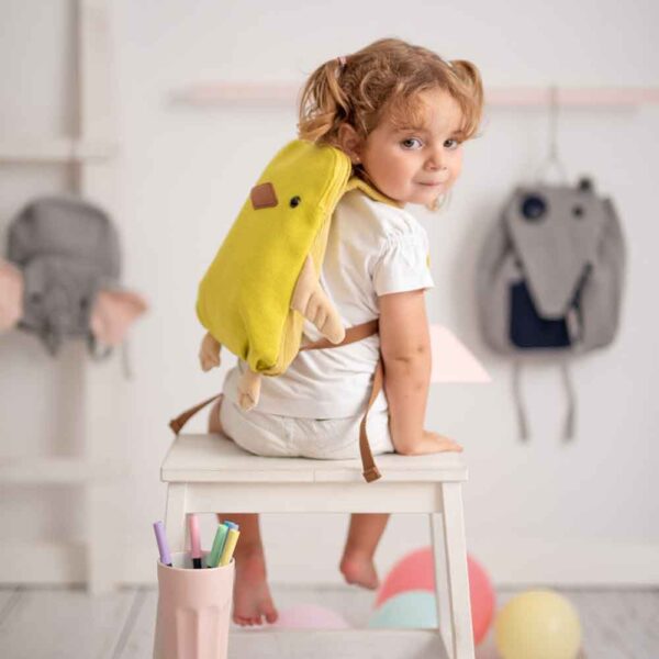 Mochila pollito Crochetts