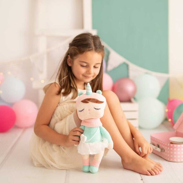 Muñeca de tela unicornio Lili Crochetts